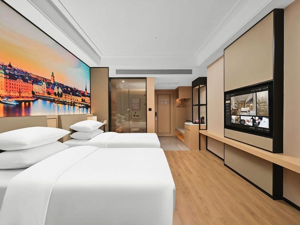 Vienna International Hotel Shenzhen Nanshan Science and Technology Park Kexing Flagship Hotel in Shenzhen