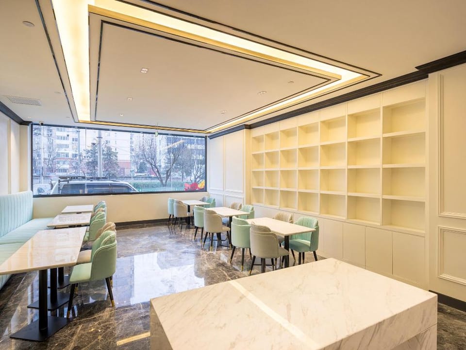Xana Hotelle Beijing South Railway Station Yangqiao Hotel in Beijing