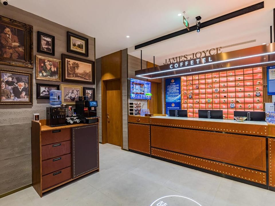 James Joyce Coffetel Beijing Yongdinghe Road Dinghuiqiao Hotel in Beijing
