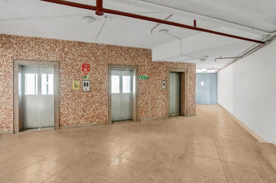 Hotel O By OYO kings court Hotel in Delhi
