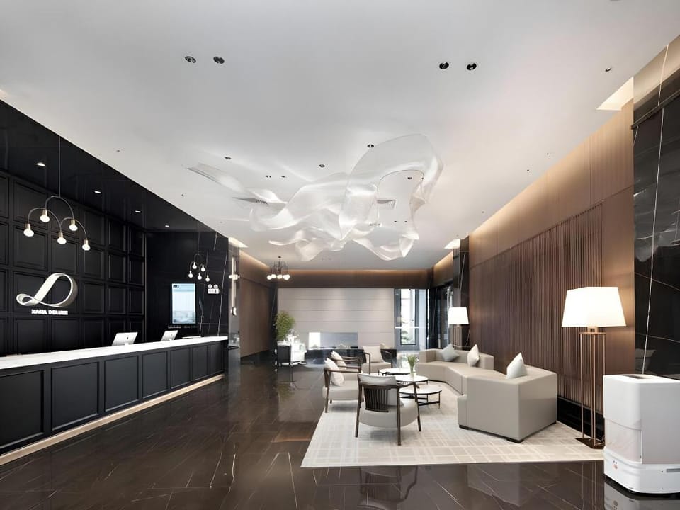 Xana Deluxe Hotel Zhongshan North Station Hotel in Guangzhou