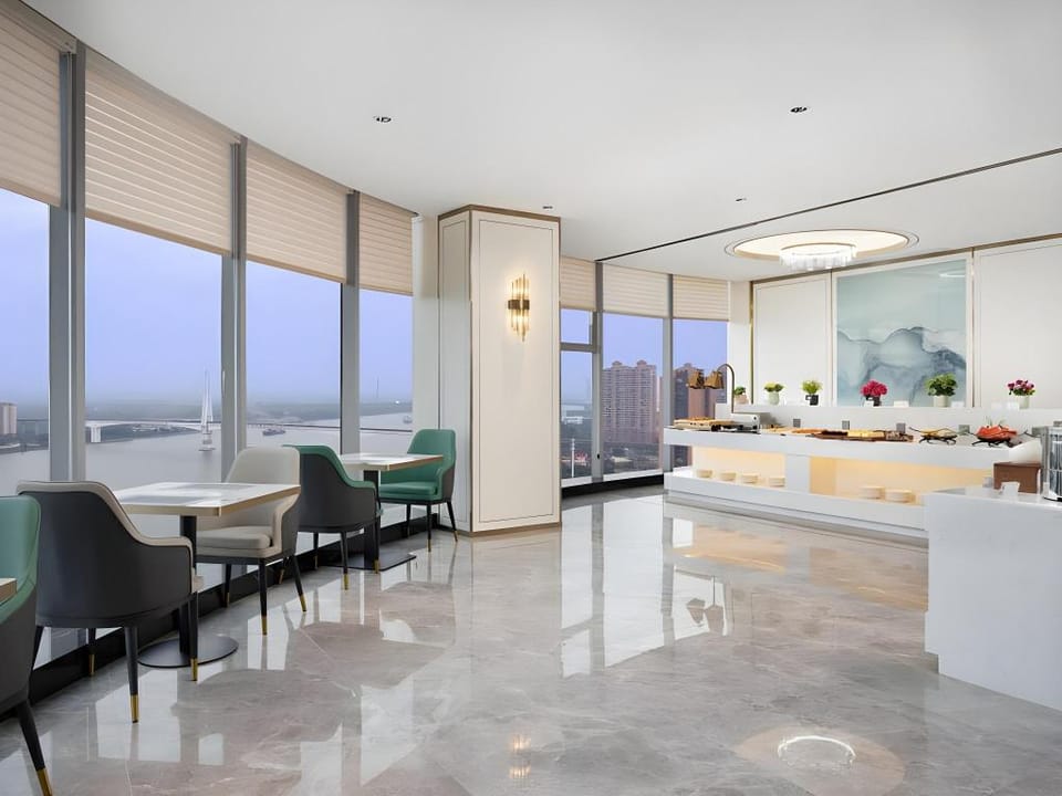 Xana Deluxe Hotel Jiangmen Waihai Bridge Hotel in Guangzhou