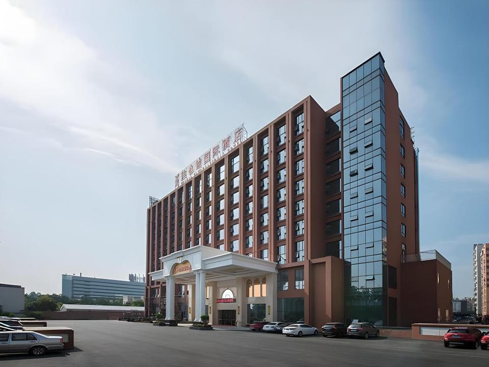 Vienna International Hotel Guangdong Foshan West Station Shishan Nanhai Sports Center Hotel in Guangzhou