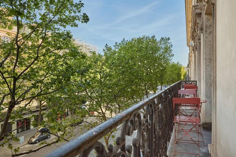 New and Exceptional apartment Madeleine/Concorde Apartment in Paris