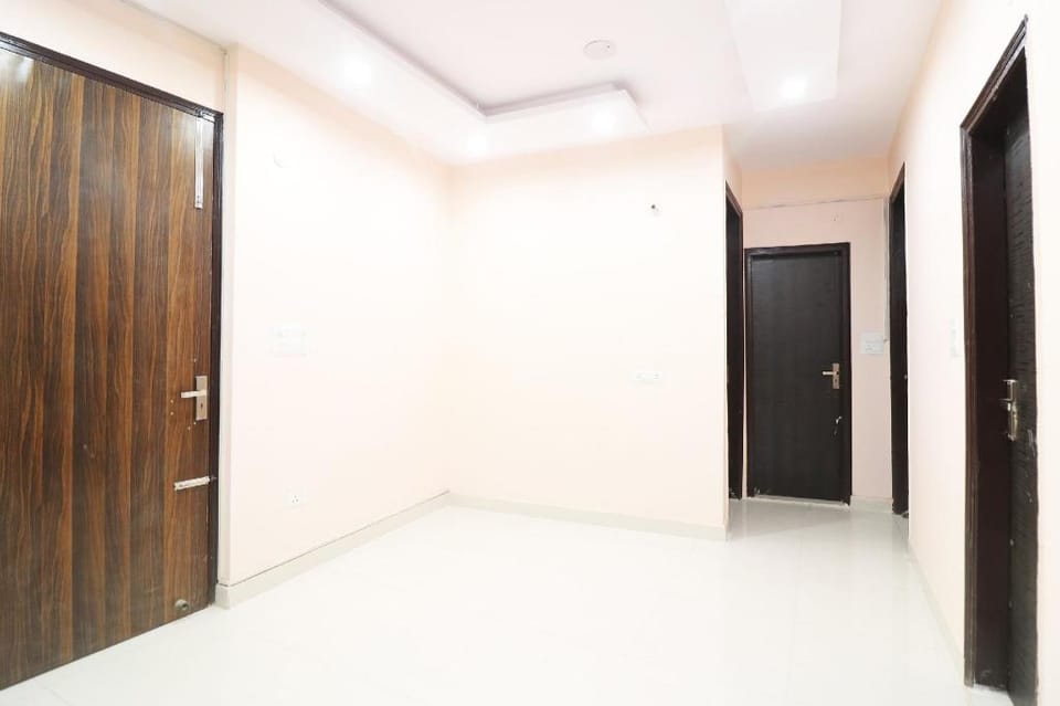 Hotel O AMANTRA RESIDENCY Hotel in Delhi