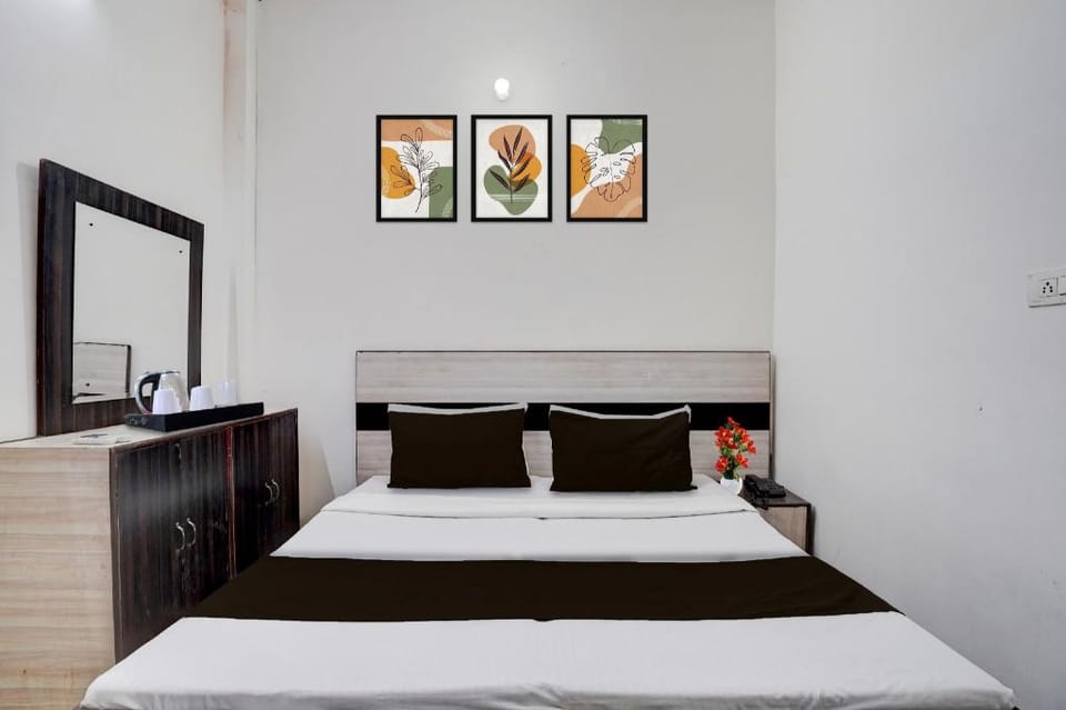 Super Hotel O City Centre Rudrapur Formerly Yuvraj Guest House Hotel in Uttarakhand