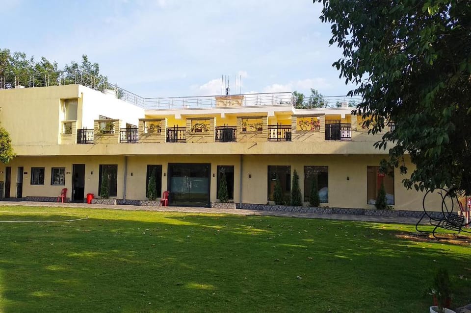 Hotel O Ambuja City Centre Mall Formerly Amar Marriage Palace Hotel in India
