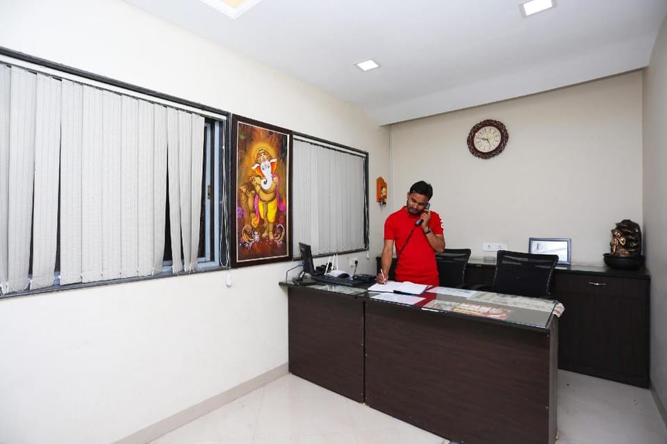 Hotel O Ambuja City Centre Mall Formerly Amar Marriage Palace Hotel in India