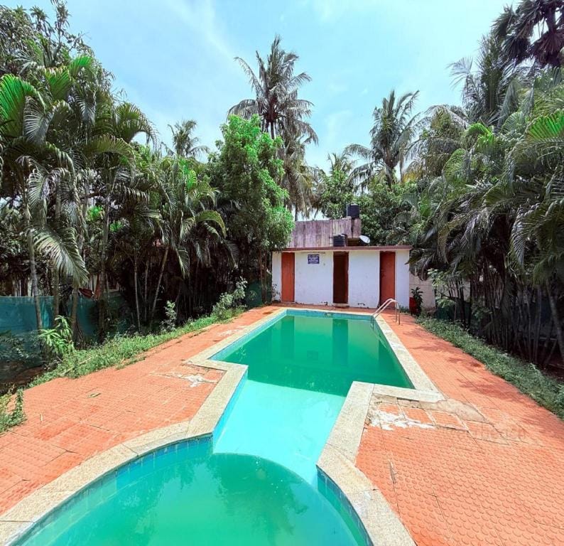 Sri Sai Palace Muttukadu Hotel in Tamil Nadu