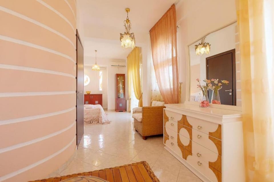 PRIME LUXURY VILLA BEACH FRONT Hotel in Decentralized Administration of Macedonia and Thrace