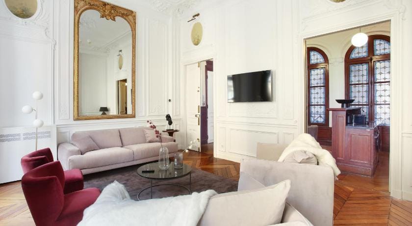 Charming apartment Louvre Museum / Concorde Apartment in Paris