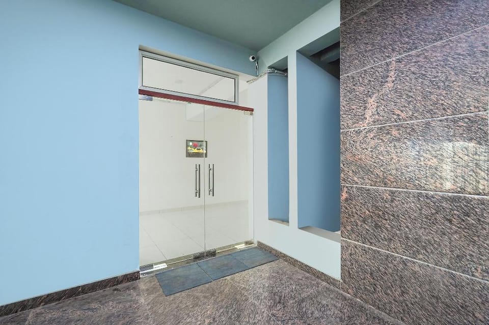 FabHotel Urban Villa Hotel in Noida