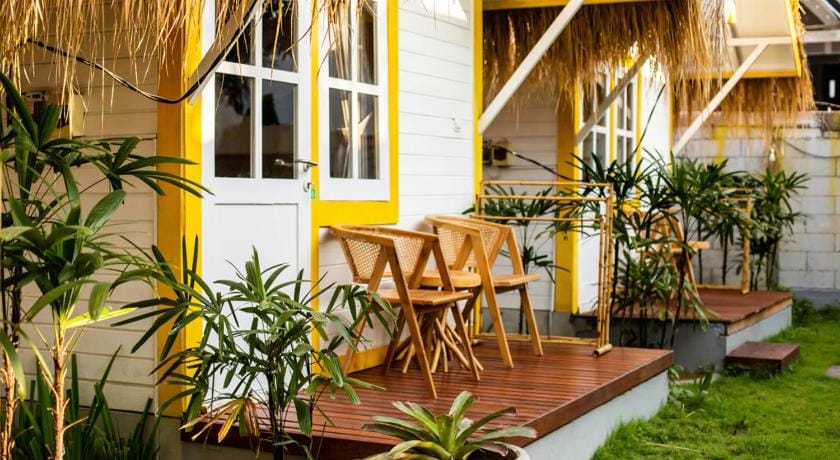 Soleia Surf Camp Bali Hostel in North Kuta