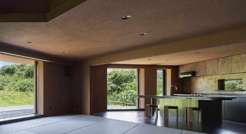 青と碧と白と沖縄 Hotel in Okinawa Prefecture