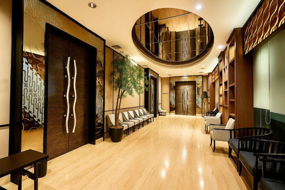 Nemuru Grand Bellevue Radio Dalam Hotel in South Jakarta City