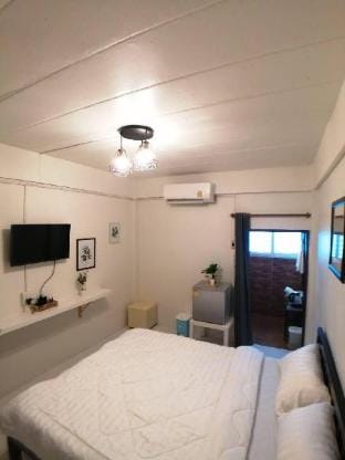G8 latkrabang  Apartment in Bangkok