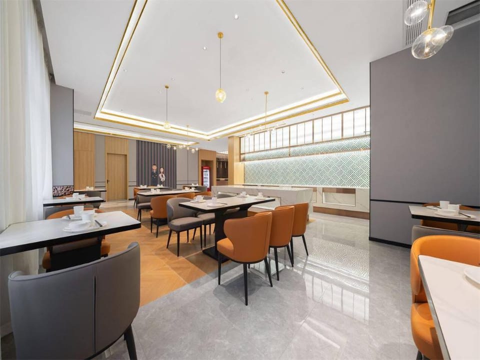 Magnotel Classic Shanghai Pudong Airport Lingkong Road Metro Station Hotel in Shanghai