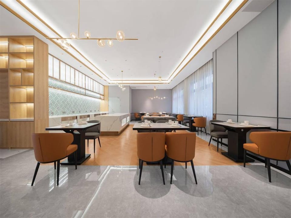 Magnotel Classic Shanghai Pudong Airport Lingkong Road Metro Station Hotel in Shanghai