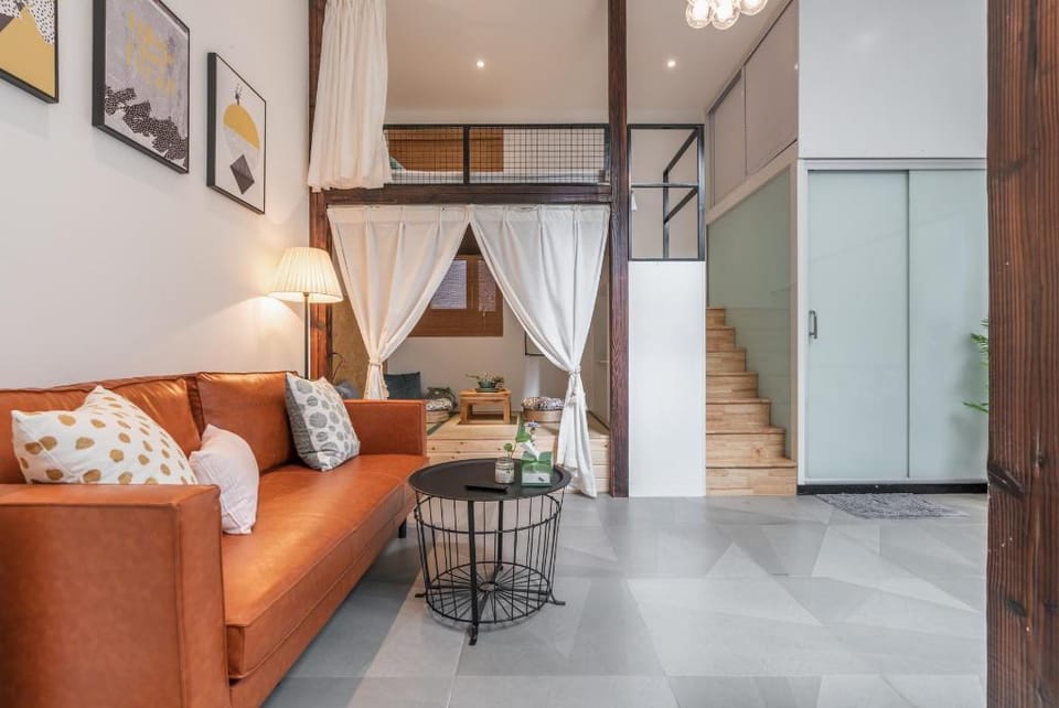 Shanghai Hills&XING 593 Homestay Mid Huaihai Rd Hotel in Shanghai