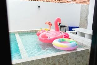 The White House Pool Villa Pattaya Vacation rental in Pattaya City