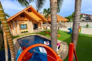 The Orange House Pool Villa Pattaya Vacation rental in Pattaya City