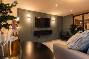 Luxury Georgian Aparthotel by Hauss Ayr  Apartment in Ayr