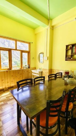 Aurum Valley 1BR standard duplex-2 by Homeyhuts Vacation rental in Himachal Pradesh