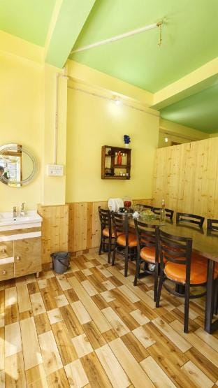 Aurum Valley Premium Duplex| Tirthan by Homeyhuts Vacation rental in Himachal Pradesh