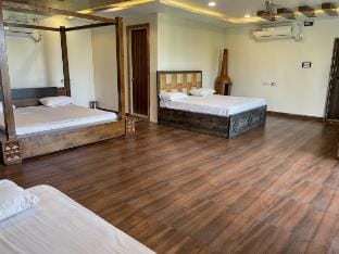 Anandam Orchard |3BR| Farmstay by Homeyhuts Villa in Telangana