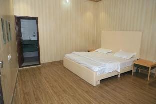 Restinn Kemptyfall–4BR Mountain View by homeyhuts Vacation rental in Uttarakhand