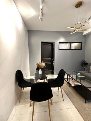 One Bedroom Seaview with balcony Manila Korea Town Apartment in Manila City
