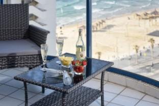 Spacious 1BR w Panoramic Sea View by Sea N' Rent Apartment in Tel Aviv-Yafo