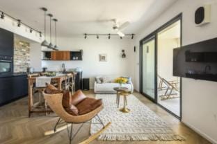 Serene Studio Apt w Balcony Overlooking the Sea Apartment in Tel Aviv-Yafo
