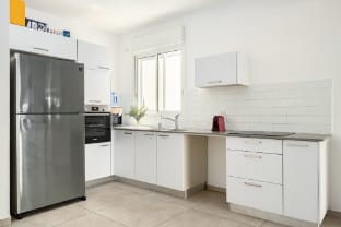 Sea Breeze Netanya Retreat by Sea N' Rent Apartment in Netanya
