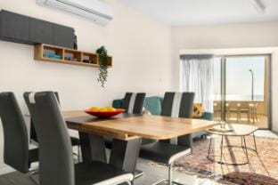 Netanya Beach & Pool Comfort Stay Apartment in Netanya