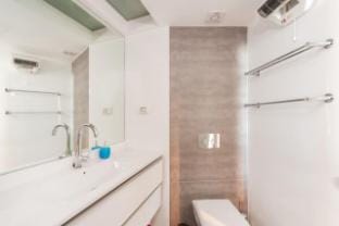 Spacious Studio Apt w Sea View 2 min from Beach Apartment in Tel Aviv-Yafo