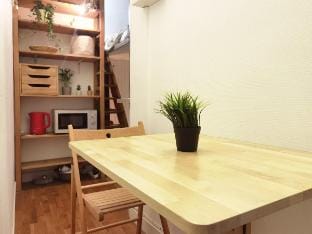 Walk to Louvre /Cozy Loft for 2 Guests/Elevator Vacation rental in Paris
