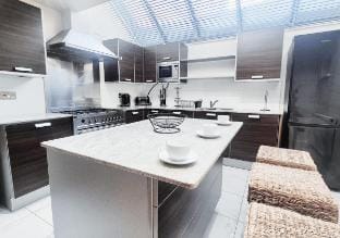 Luxurious & Spacious 2BR City Centre Duplex Vacation rental in Nottingham