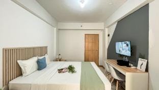 Basic Studio Room Green Palm Residence By Travelio Apartment in Jakarta