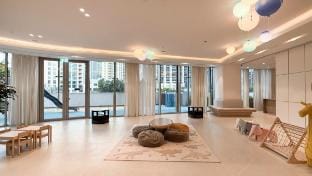 Sky-High 2BR • Burj Views • Walk to Dubai Mall Vacation rental in Dubai