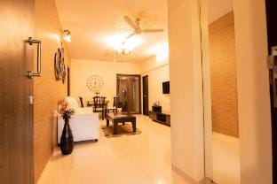 Hidden Gem on Film City Road – Cozy 2 BHK Bungalow Vacation rental in Mumbai
