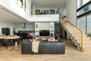 Luxury Kamala 4BR Oceanfront with Full Services Villa in Kamala
