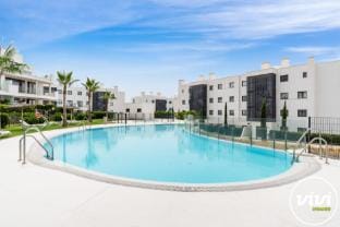 Flora in Fuengirola with 2 bedrooms and 2 bathrooms Apartment in Costa del Sol