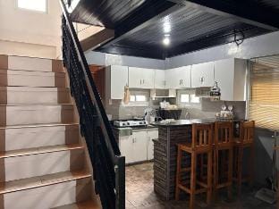 Overlooking view and citylights - RJs Bacasyunan Vacation rental in Baguio