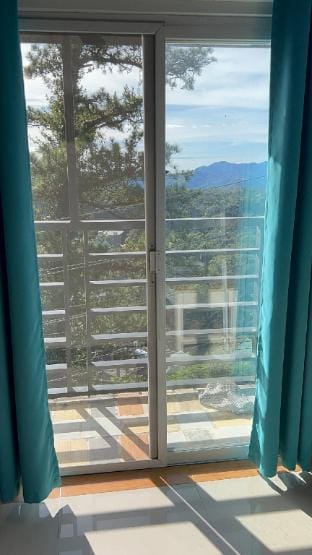 Overlooking view and citylights - RJs Bacasyunan Vacation rental in Baguio