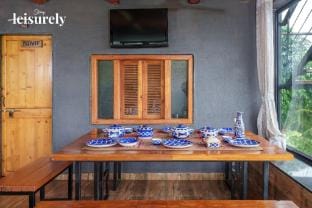 Stay Leisurely Woodscape 5BHK, Pawna Lake Vacation rental in Maharashtra