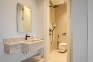 Elegant Retreat, Rooftop Access Near Sites Apartment in Medina