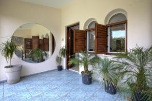 Coral Bay Avenue Villa by Vichy Holidays Vacation rental in Peyia