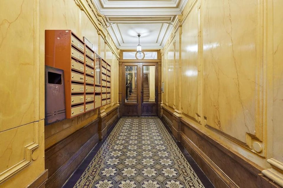 Superb apartment 2 bedrooms center of Paris Apartment in Paris