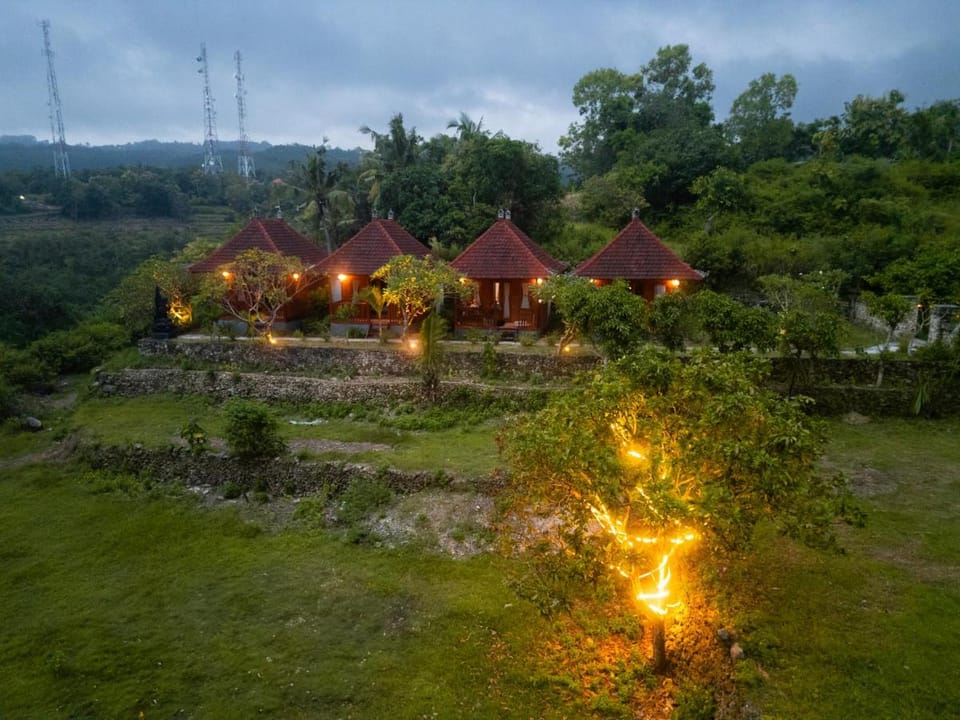 Nora Tent and Cottage Vacation rental in Nusapenida